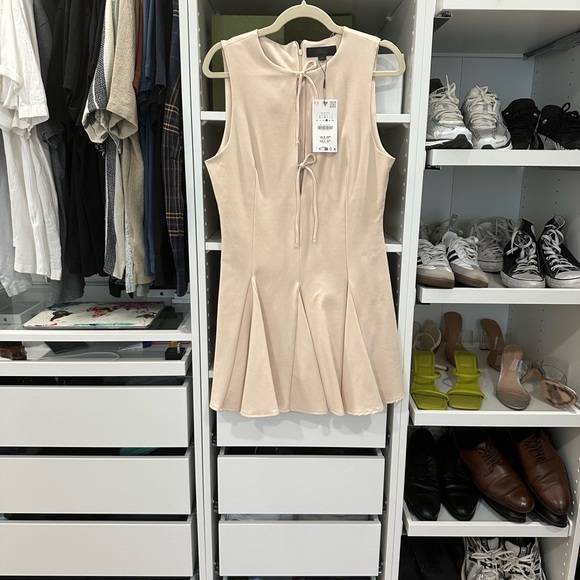 Zara Sleeveless Beige Bow Mini Dress - Picture 9 of 9